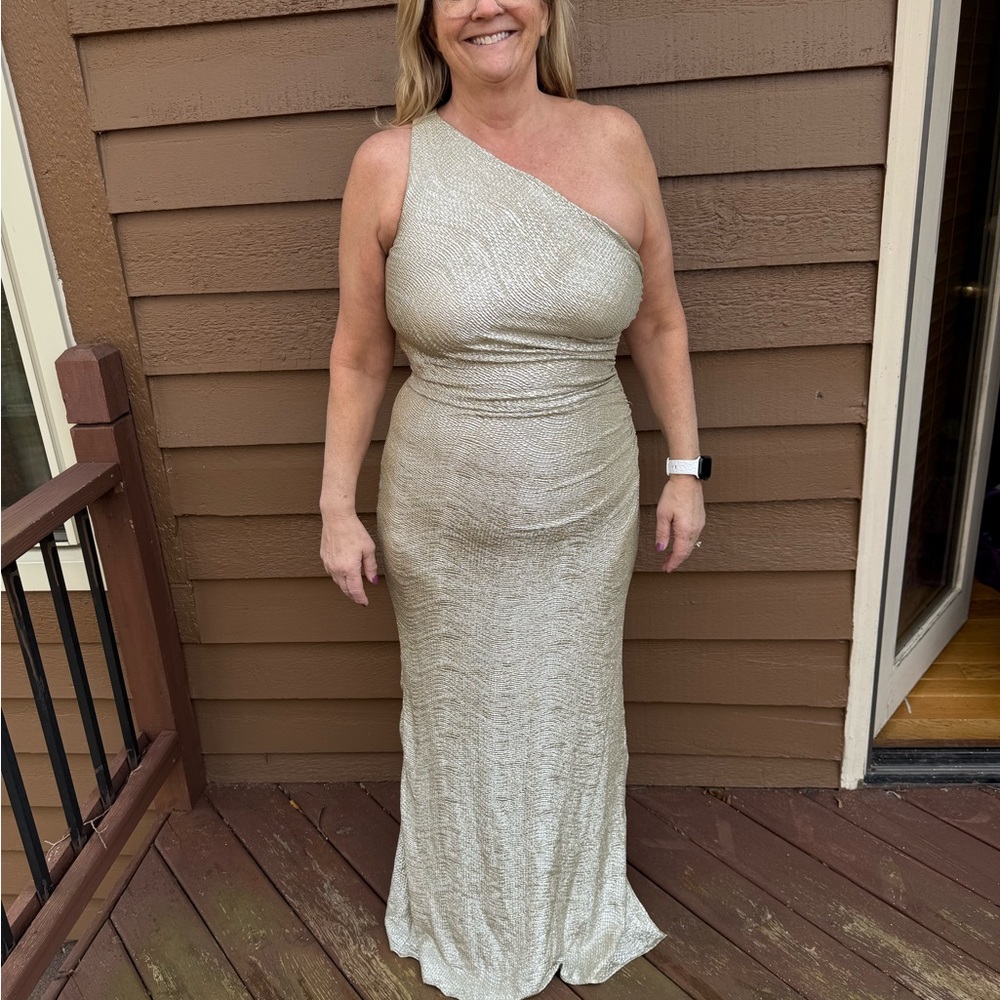 Elegant One-Shoulder Dress